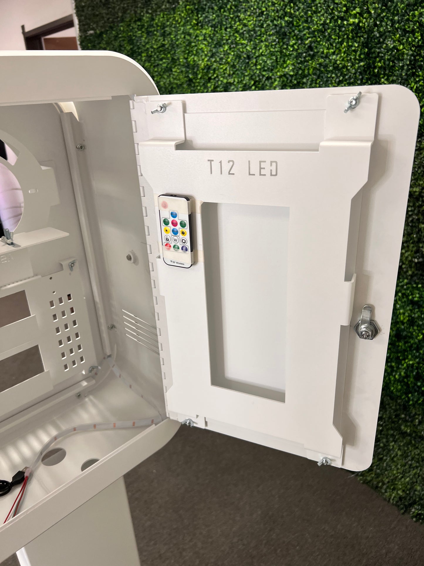 T12 LED Photobooth Shell